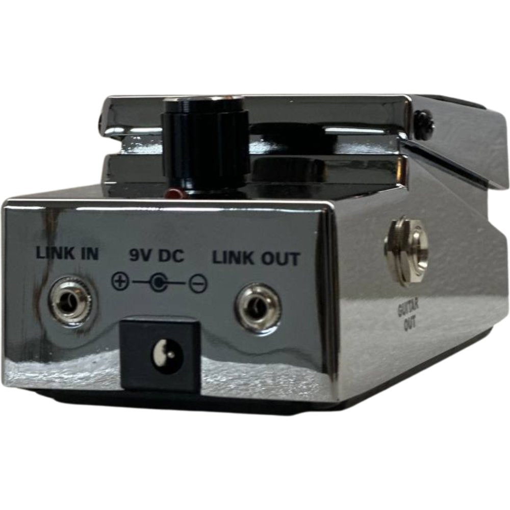 ISP Decimator X underside with thumbscrew battery access