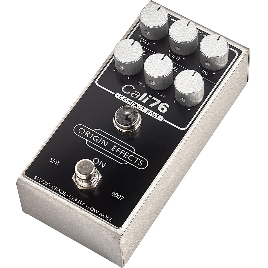 Origin Effects Cali76 Compact Bass '64 Black Panel