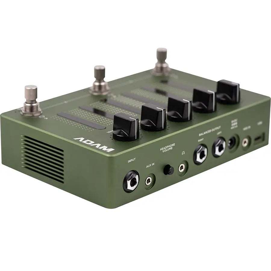 Darkglass Electronics Agressively Distorting Advanced Machine Bass Distortion & Compression