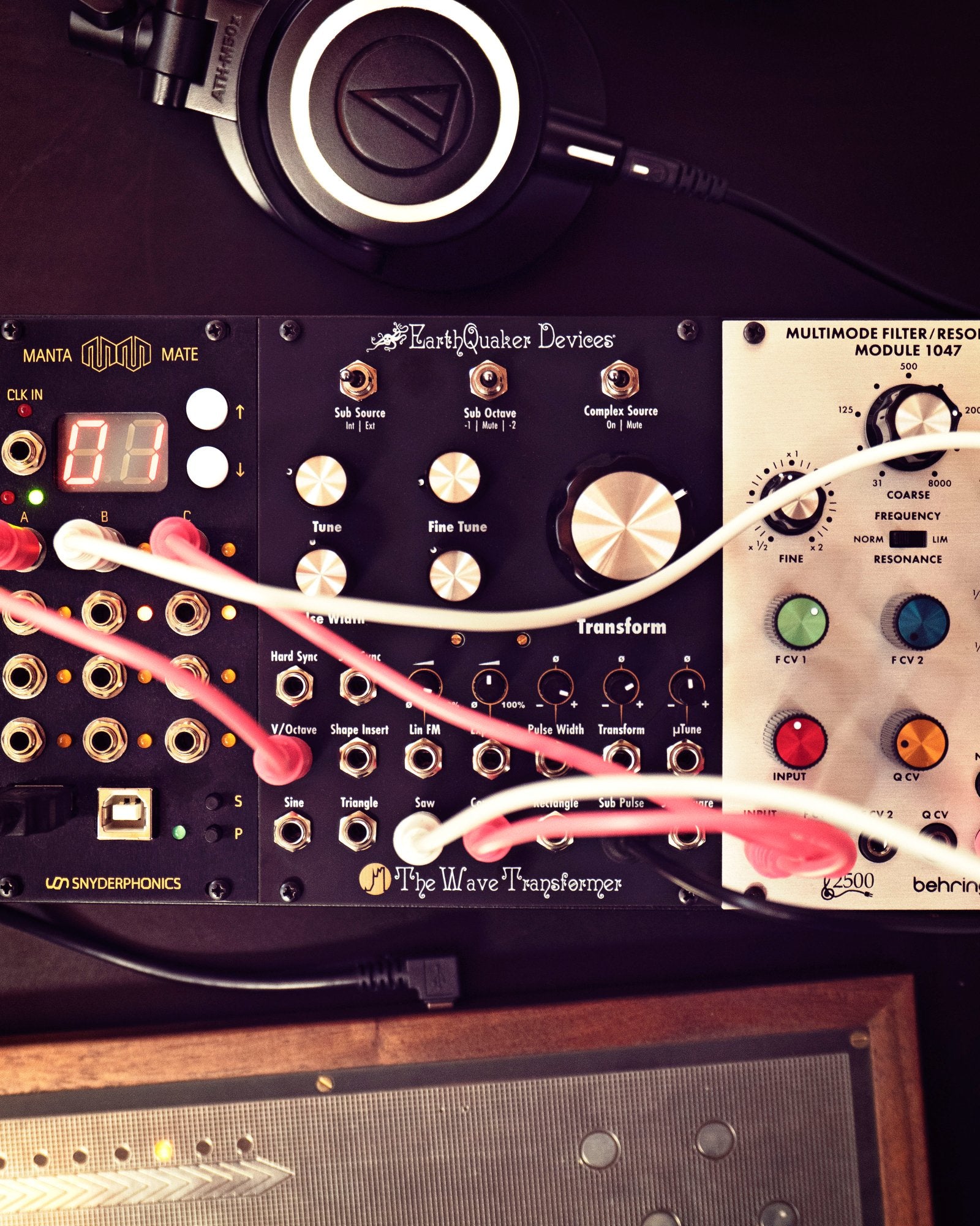 EarthQuaker Devices The Wave Transformer Eurorack Module Transfiguration Oscillator