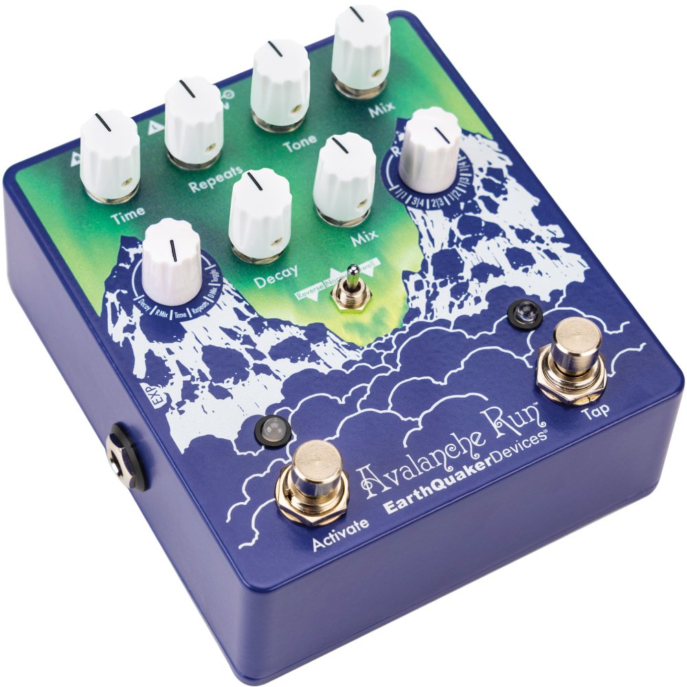EarthQuaker Devices Aurora Borealis Avalanche Run V2 Stereo Reverb & Delay